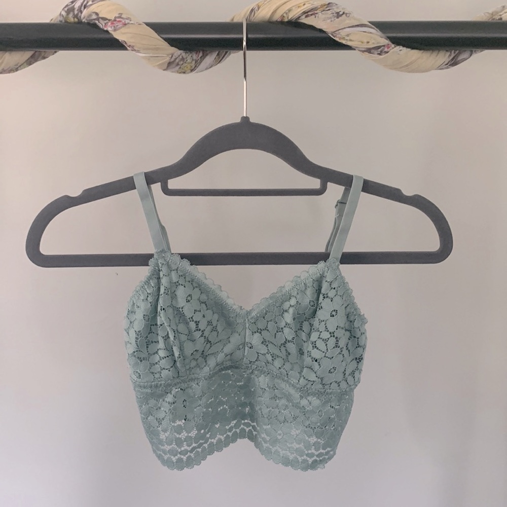 Urban Outfitters Women’s Blue Lace Bralette (S)